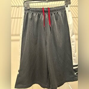 Nike Black kids XL basketball shorts White Side Panels and Red Drawstring EUC